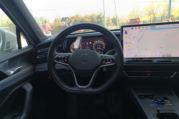 Used Volkswagen Tiguan L 2024 PRO 330TSI Two-Wheel Drive Smart Edition
