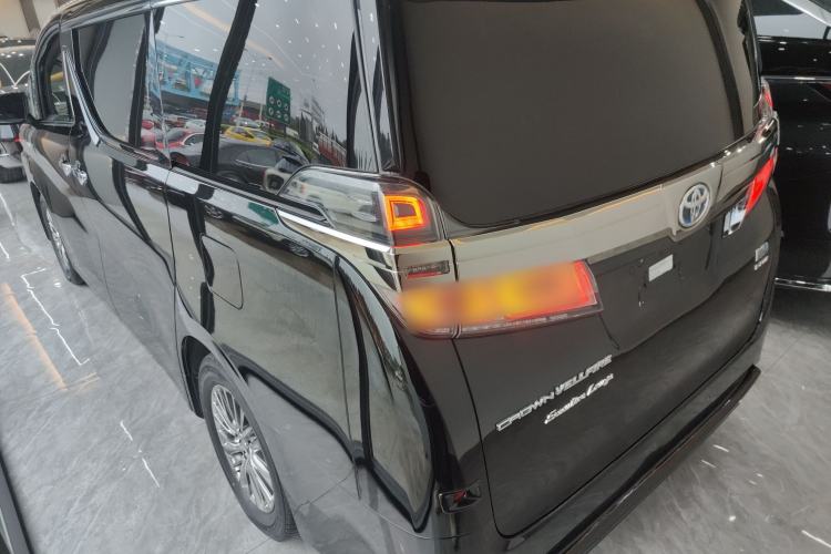 Used Toyota Vellfire 2021 Crown Dual-Engine 2.5L HV Prestige Edition Rear Left 45 Deg