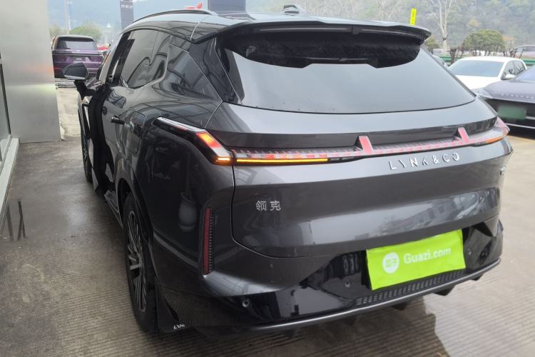 Used Lynk & Co 08 EM-P 2023 120km Long-Range Pro Exterior 3