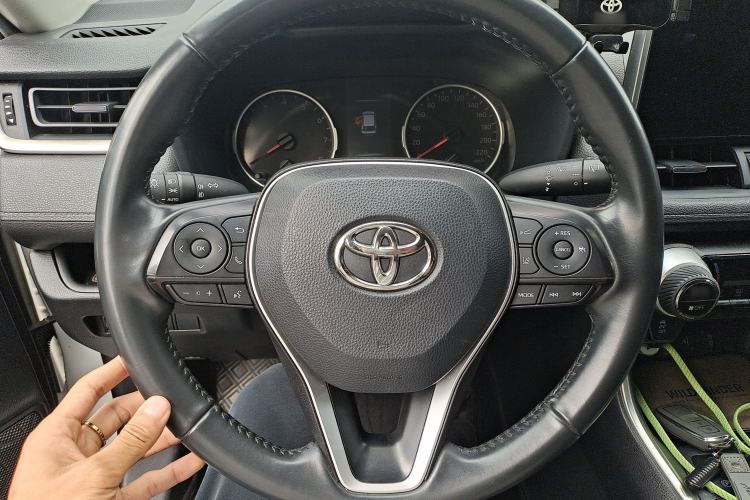 Used Toyota Wildlander 2022 2.0L CVT Two-Wheel Drive Luxury PLUS Edition