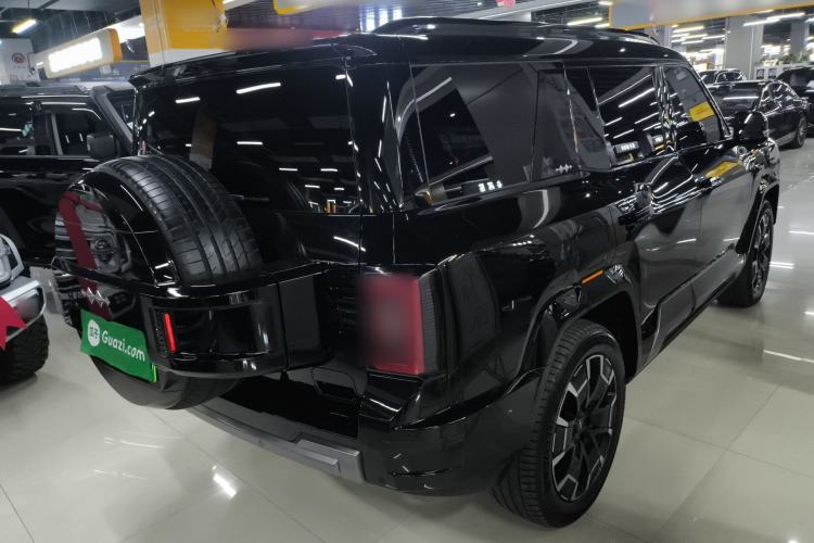 Used Formula Leopard 8 2025 Smart & Brave Flagship Edition 7 Seats