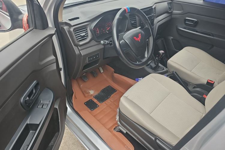 Used Wuling Hongguang V 2022 1.5L Jingqu Version Hydraulic Power Steering LAR
