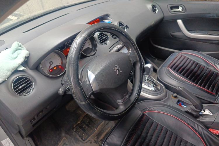 Used Peugeot 408 2013 1.6L Automatic Comfort Edition
