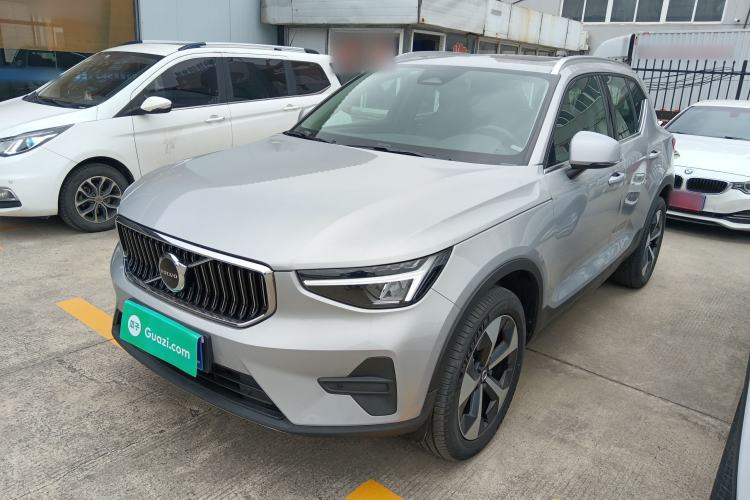 Used Volvo XC40 2024 B4 4x4 Smart Luxury Edition