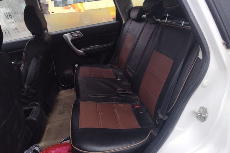 Used Haval H6 2013 Upgraded Model 1.5T Manual Two-Wheel Drive Elite Version
