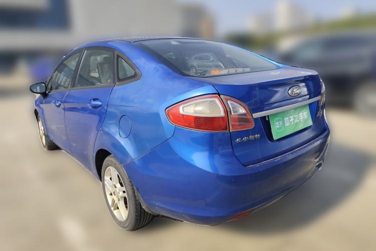 Used Ford Fiesta 2011 Sedan 1.3L Manual Fashion Edition
