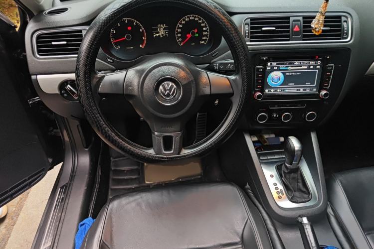 Used Volkswagen Sagitar 2014 Revised Version 1.6L Automatic Comfort Edition
