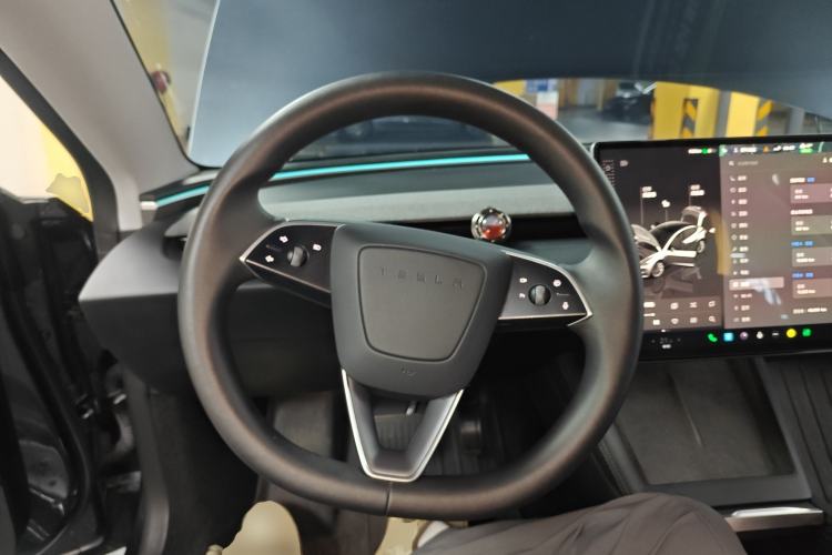 Used Tesla Model 3 2023 Rear-Wheel-Drive Version
