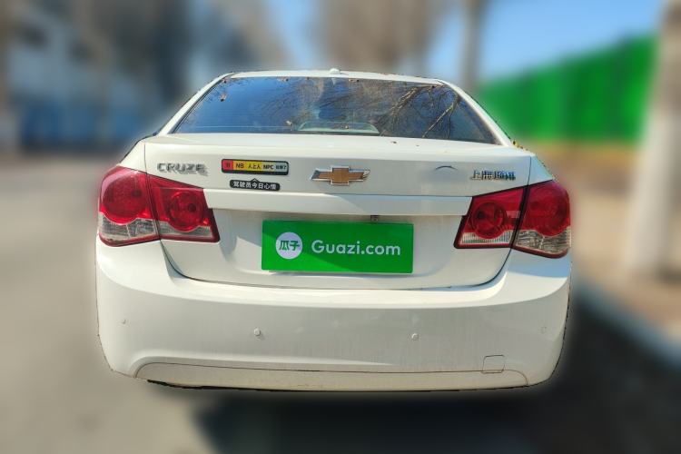 Used Chevrolet Cruze 2011 1.6L SE MT Transformers Edition Rear