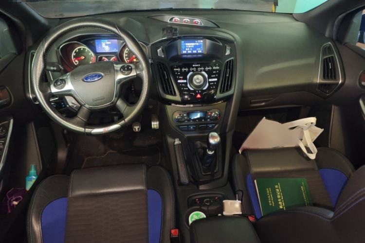 Used Ford Focus 2013 2.0T ST Standard Edition