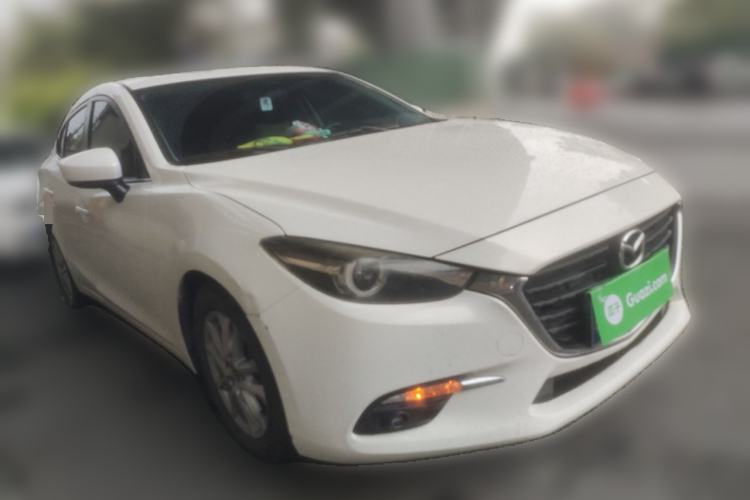 Used Mazda 3 Axela 2017 Sedan 1.5L Automatic Luxury Model China VI Standard Front Right 45 Deg