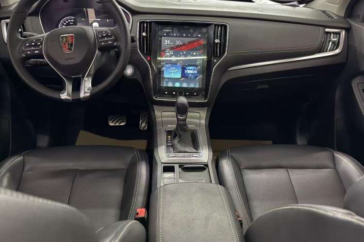 Used Roewe RX5 2016 30T Two-Wheel Drive Automatic Internet Smart Edition