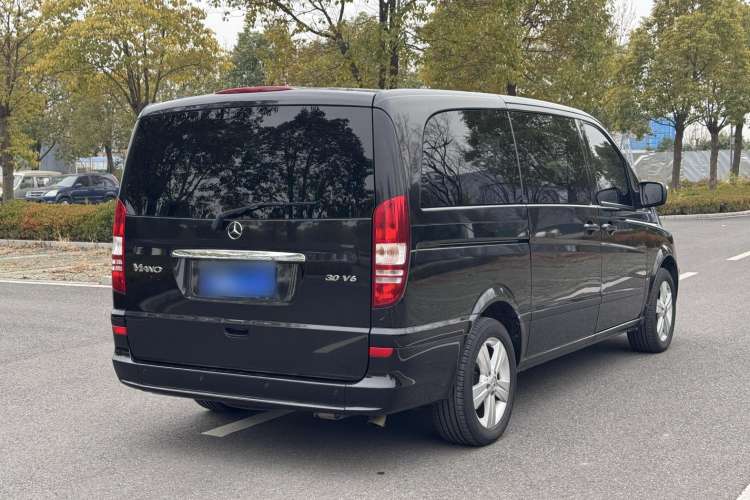 Used Mercedes-Benz Viano 2013 3.0L Comfort Edition Exterior 5