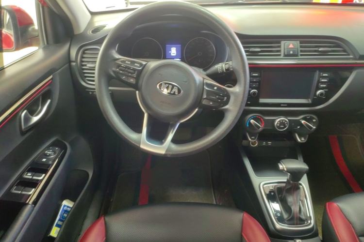 Used Kia KX Cross 2017 1.4L AT GLS
