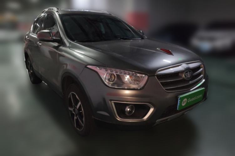 Used Bestune X80 2013 2.0L automatic luxury version Front Right 45 Deg