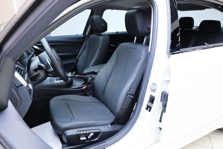 Used BMW 3 Series 2017 320Li M Sport Edition Interior 6