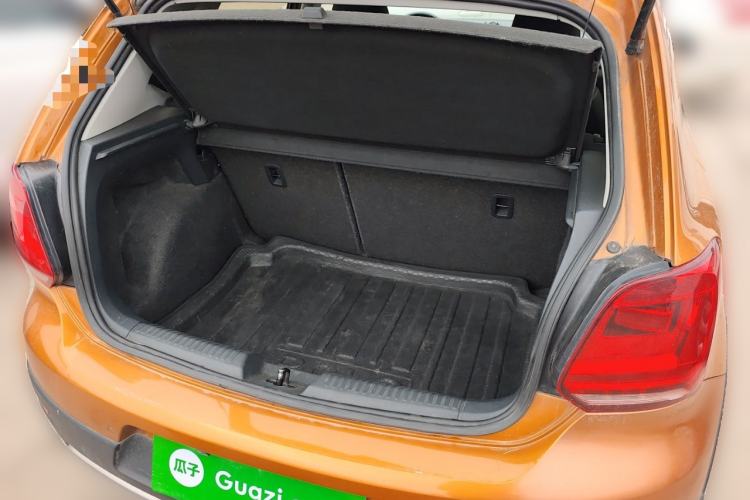 Used Volkswagen Polo 2016 1.6L Cross Polo Automatic Trunk