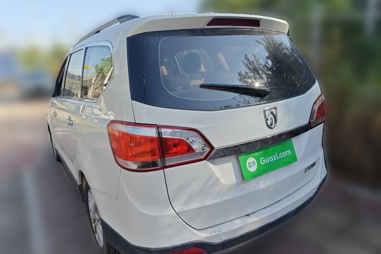 Used Baojun 730 2014 1.5L manual luxury trim 7 seats Rear Left 45 Deg