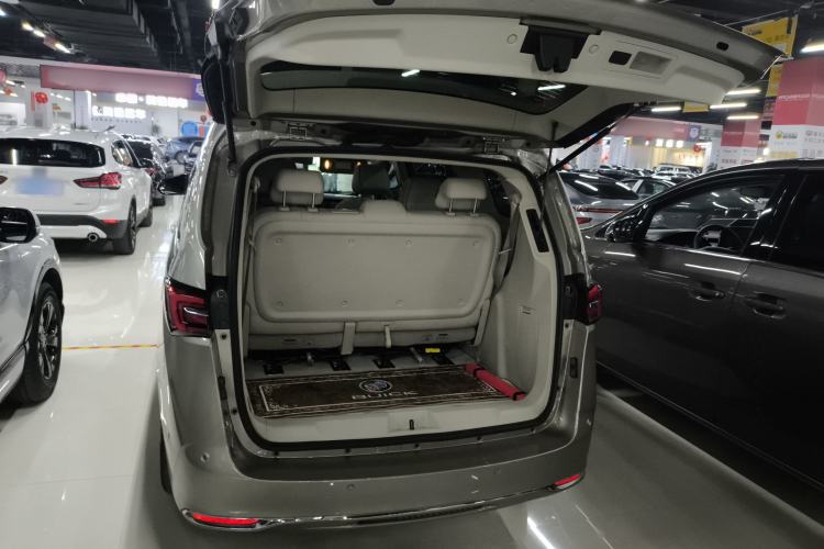 Used Buick GL8 2022 Land Business Class 652T Smart Deluxe Model
