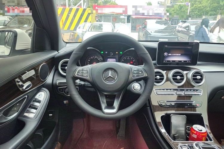 Used Mercedes-Benz GLC 2017 GLC 260 4MATIC Dynamic Edition Steering Wheel