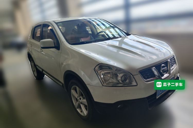 Used Nissan Qashqai 2015 2.0 XL Coolfire CVT 2WD Front Right 45 Deg