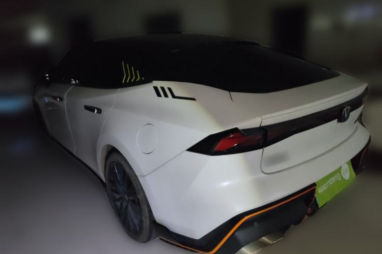 Used CHANGAN UNI-V 2024 2.0T Classic Sport Edition
