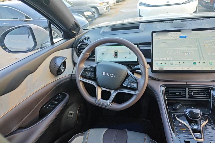 Used BYD Frigate 07 2024 HONOR Edition DM-i 205KM Flagship Model