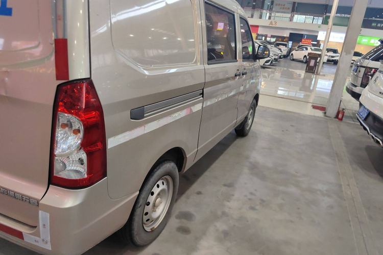 Used Wuling Rongguang 2019 1.2L S Van Standard Model with 5 Seats
