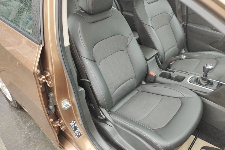 Used Chevrolet Cavalier 2016 1.5L Manual Xinyue Edition Right Front Seat