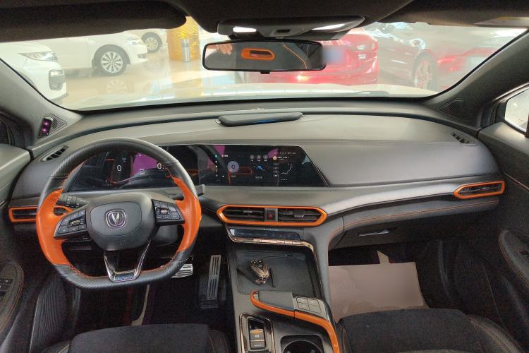 Used CHANGAN UNI-T 2022 1.5T Sport Edition Premium Version Interior 2