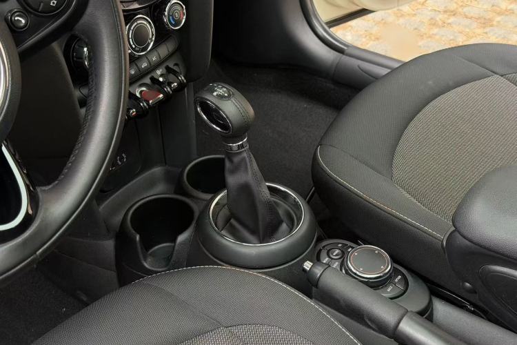 Used MINI 2016 1.2T ONE Pioneer Edition