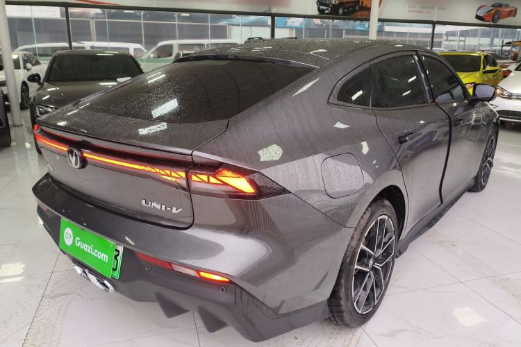 Used Changan UNI-V iDD 2024 Blue Whale Smart Electric iDD 136km ZhiKu Model