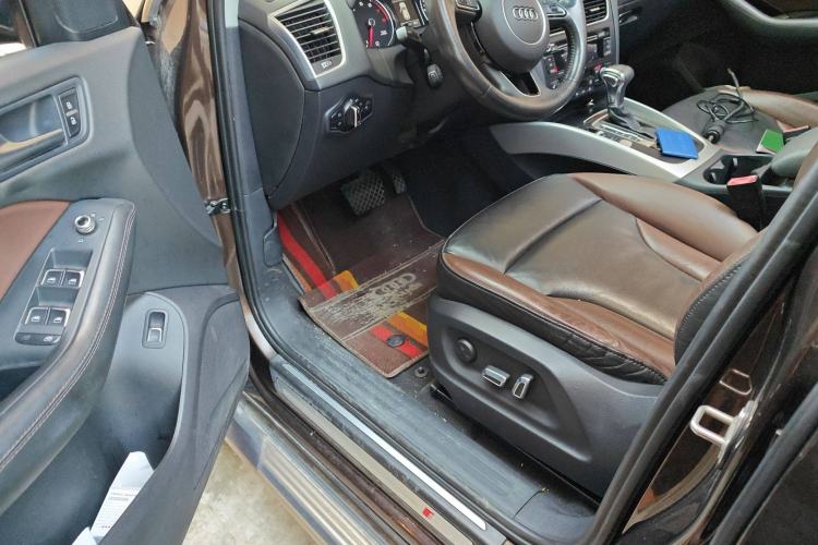 Used Audi Q5 2018 Collector's Edition 40 TFSI Technology Model
