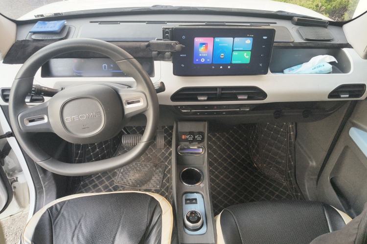 Used Geely Galaxy Panda 2023 Panda Mini 200km Endurance Bear
