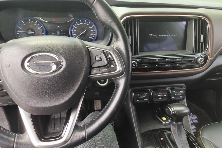 Used GAC Trumpchi GS3 2019 235T Automatic Elite Edition Center Console