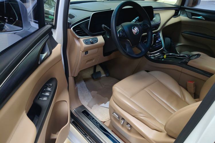 Used Buick GL8 2021 ES Landtrek 653T Luxury Model