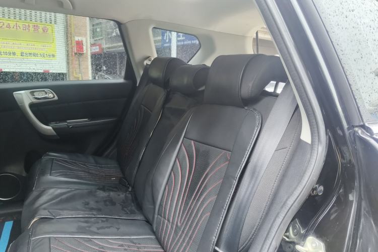 Used Haval H6 2015 Upgraded Model 1.5T Manual Two-Wheel Drive Urban Version
