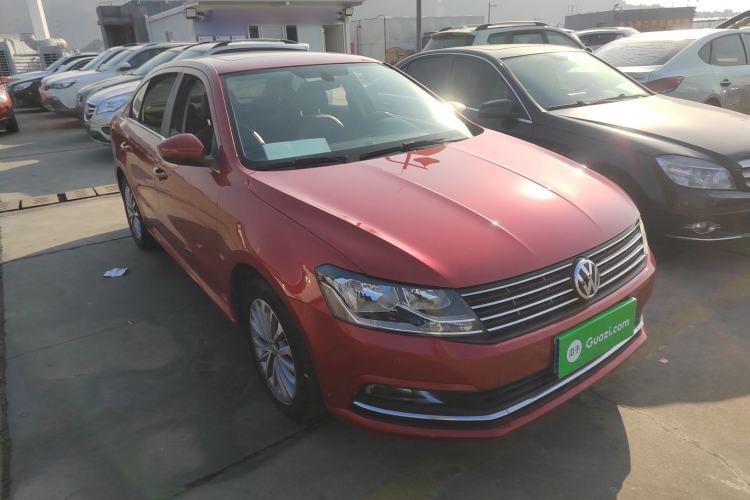 Used Volkswagen Lavida 2015 1.6L Automatic Luxury Edition
