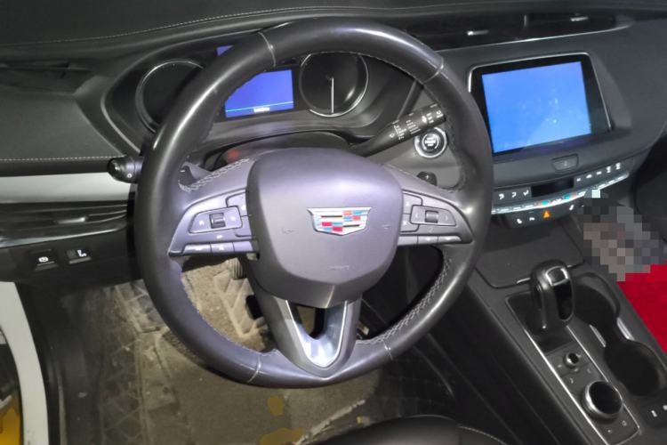 Used Cadillac XT4 2018 28T Two-Wheel-Drive Luxury Model
