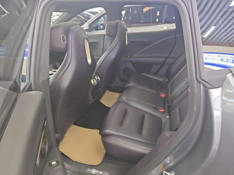 Used Avatr 07 2024 Max Extended-Range Edition — 16