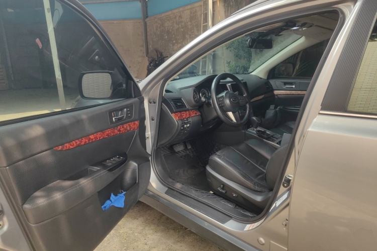 Used Subaru Outback 2011 2.5i Luxury Edition
