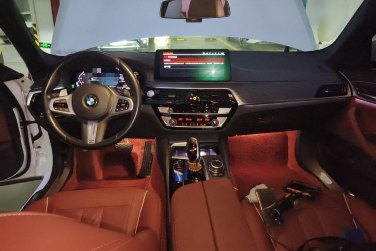 Used BMW 5 Series 2022 530Li Leading Model M Sport Package Center Console