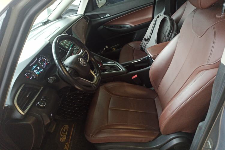 Used Buick GL6 2019 18T 6-Seater Connected Luxury Version China VI Standard