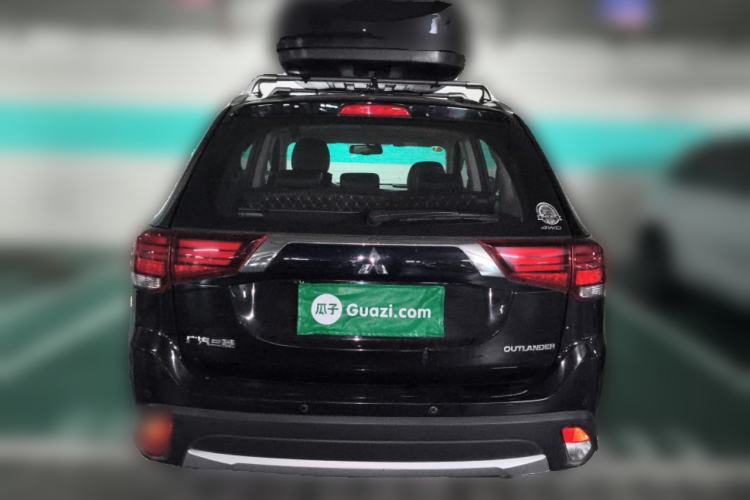 Used Mitsubishi Outlander 2018 2.4L 4x4 Elite Edition 5 Seats Rear