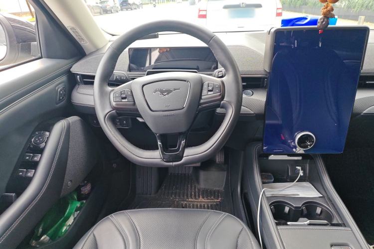 Used Ford Mustang Mach-E 2021 AION Y Plus Rear-Drive Luxury Edition (Long Range) Steering Wheel