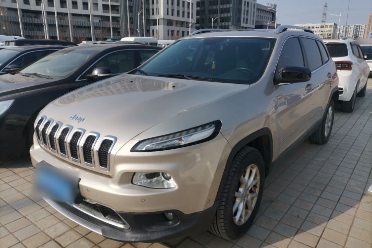 Used Jeep Cherokee 2016 2.4L Professional Smart Version