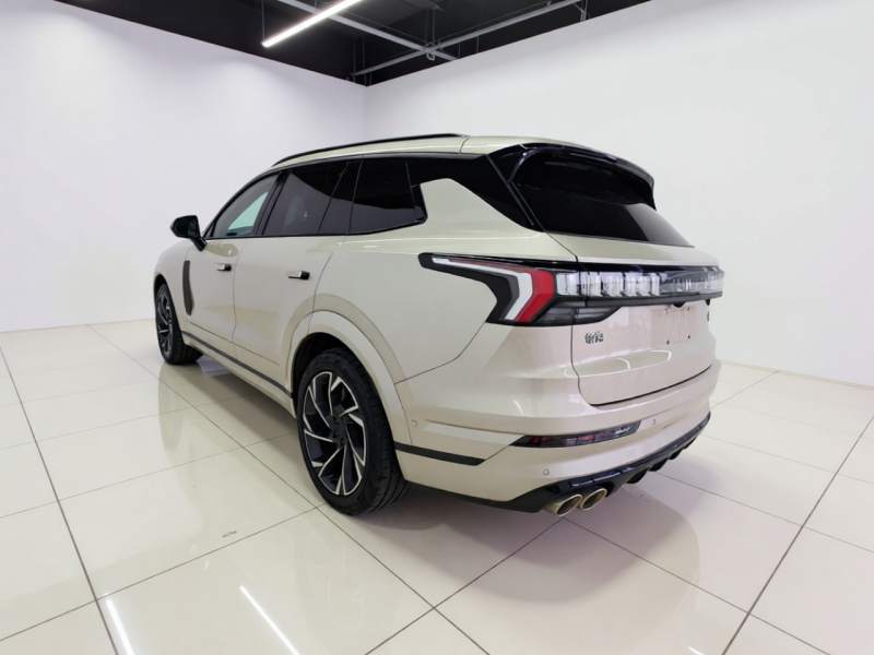 Used Lynk & Co 09 EM-P 2021 2.0T PHEV Halo Six-Seater — 4