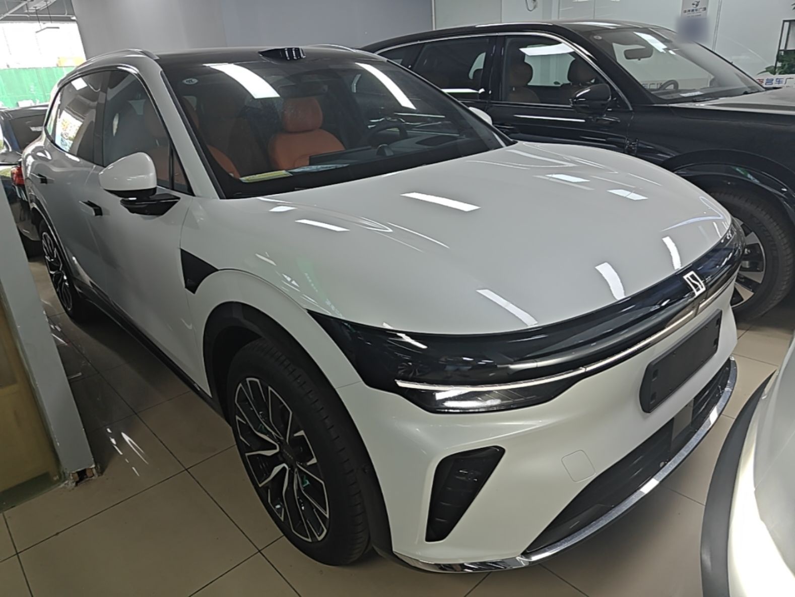 Zeekr 7X 2026 75kWh Rear-Drive MAX Edition — снимка 3