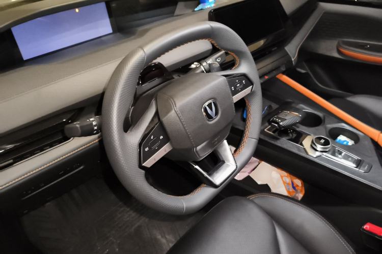 Used CHANGAN UNI-V 2022 1.5T Prestige Version Steering Wheel