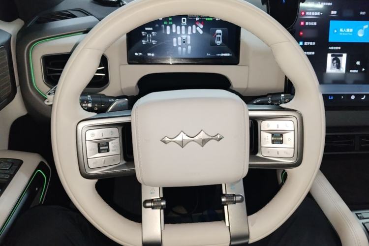 Used Formula Leopard Titanium 3 2025 501KM All-Wheel Drive Intelligent Driving Ultra Version